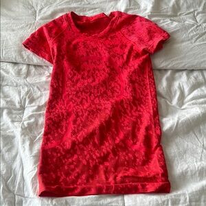 Lululemon Athletica Red Short Sleeve Tee